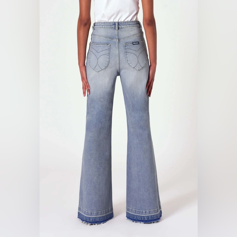 Chic Light Blue Flare Jeans